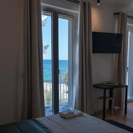 Bed & Breakfast Leluan 4*