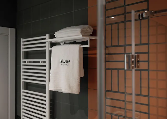 Leluan מולה די בארי